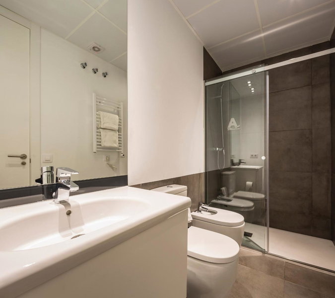 Mon Suites San Martin, Valencia, Spain