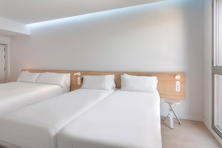 B&B HOTEL Lleida, Lleida, Spain