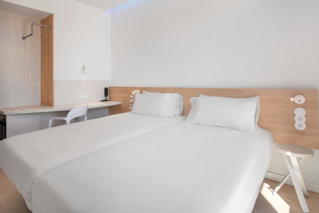 B&B HOTEL Lleida, Lleida, Spain
