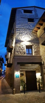 Casa Gabaldá Apartamentos, Valderrobres, Spain