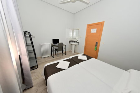 Hostal Falfes, Madrid, Spain