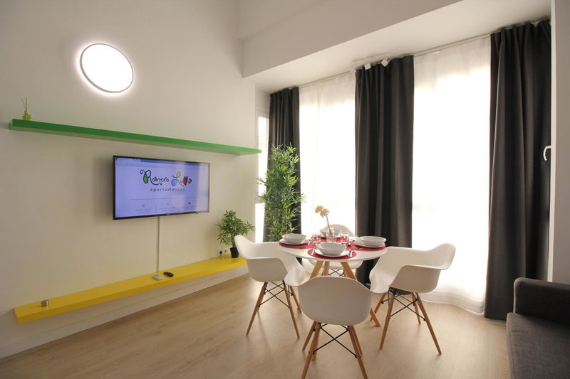 Apartamentos Romero Luna, Málaga, Spain