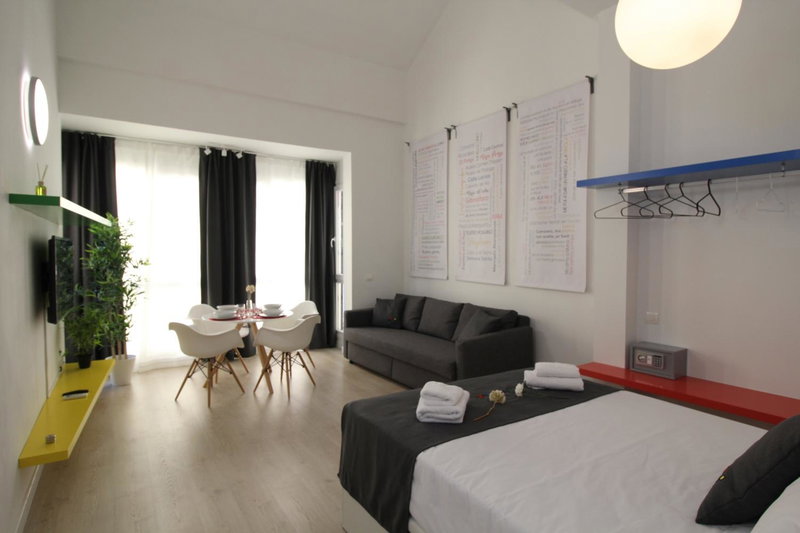 Apartamentos Romero Luna, Málaga, Spain