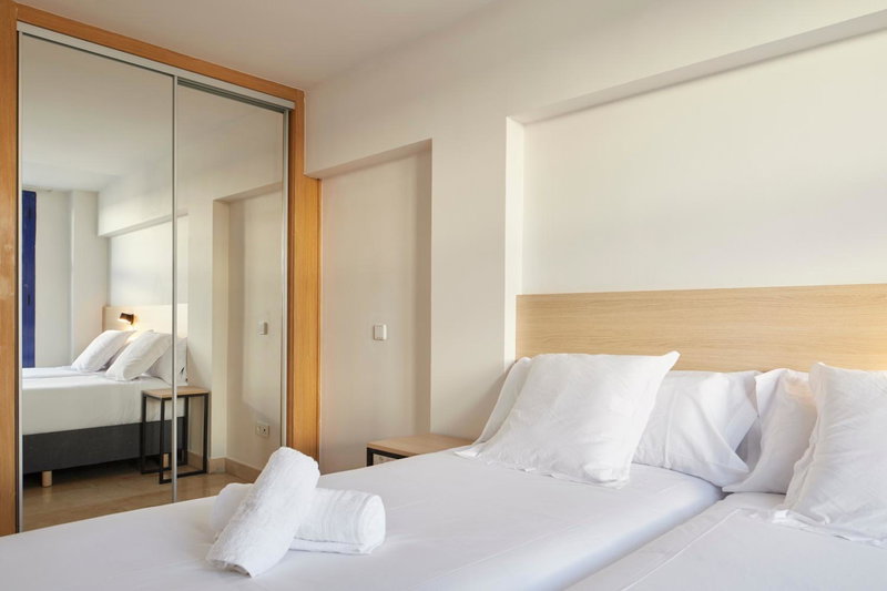 Iraipe Logroño Hotel, Logroño, Spain