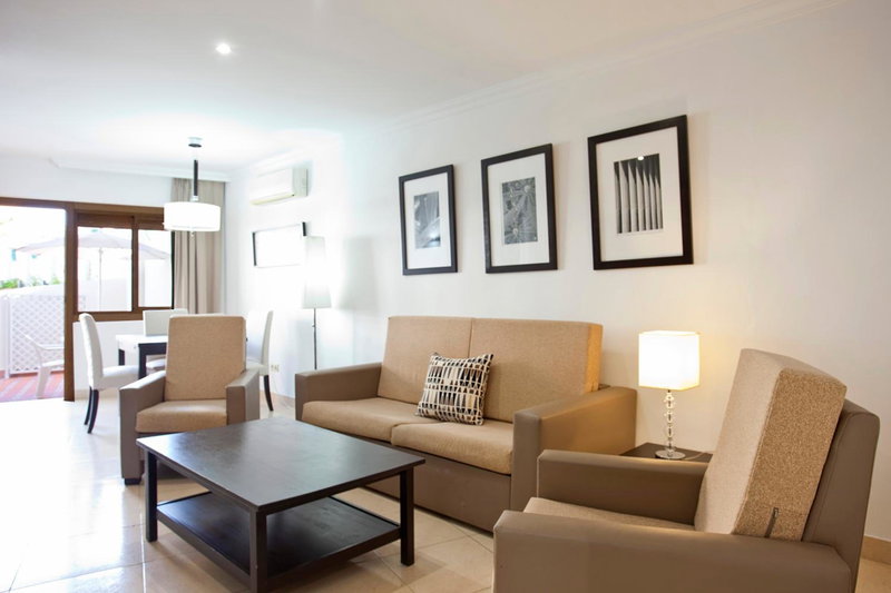 Apartamentos Ecuador Park, Torremolinos, Spain