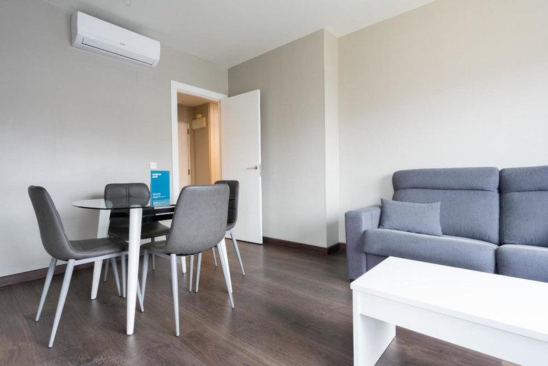 Aparthotel Campus, Oviedo, Spain
