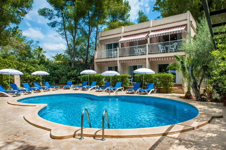 Apartamentos Cala Murada Minigolf, Cala Murada, Spain