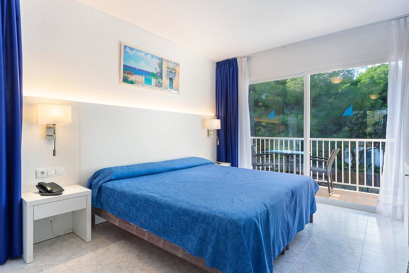 Apartamentos Cala Murada Minigolf, Cala Murada, Spain