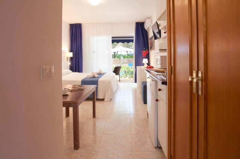 Apartamentos Cala Murada Minigolf, Cala Murada, Spain