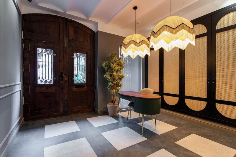 Reina 107 Beach Boutique, Valencia, Spain