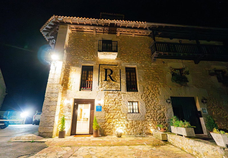 Hotel BESTPRICE Santillana, Santillana del Mar, Spain