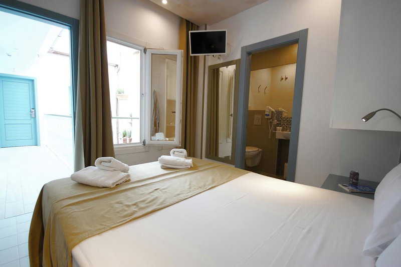 Hostal Gravina, Tarifa, Spain