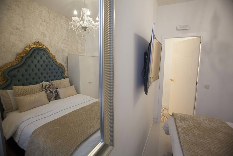 Hostal Boutique Palace - Adults Only, Madrid, Spain