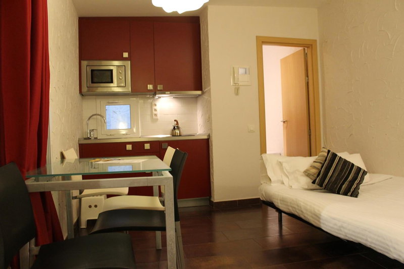 Apartaments Ciutat Vella, Barcelona, Spain
