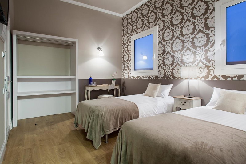 BacHome Gallery B&B, Barcelona, Spain
