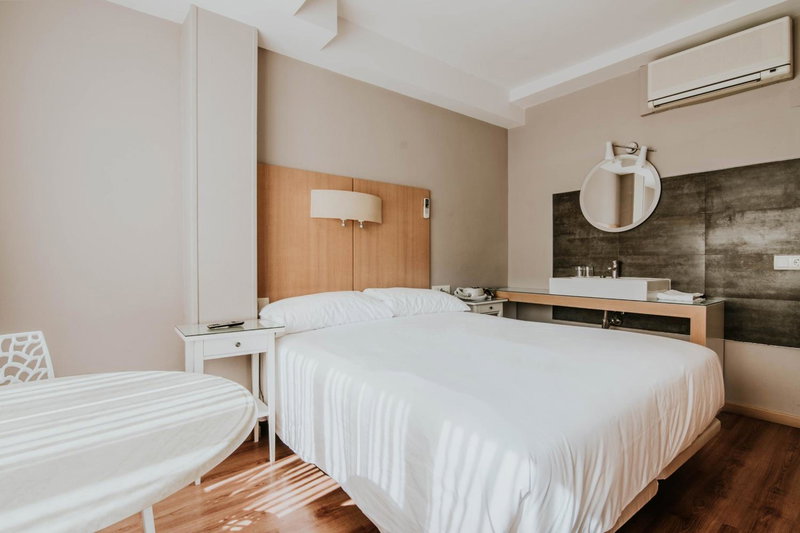 Hotel Isasa, Logroño, Spain