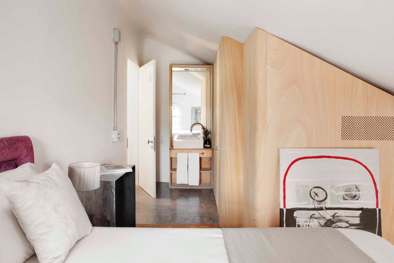 Box Art Hotel - La Torre, Collado Mediano, Spain