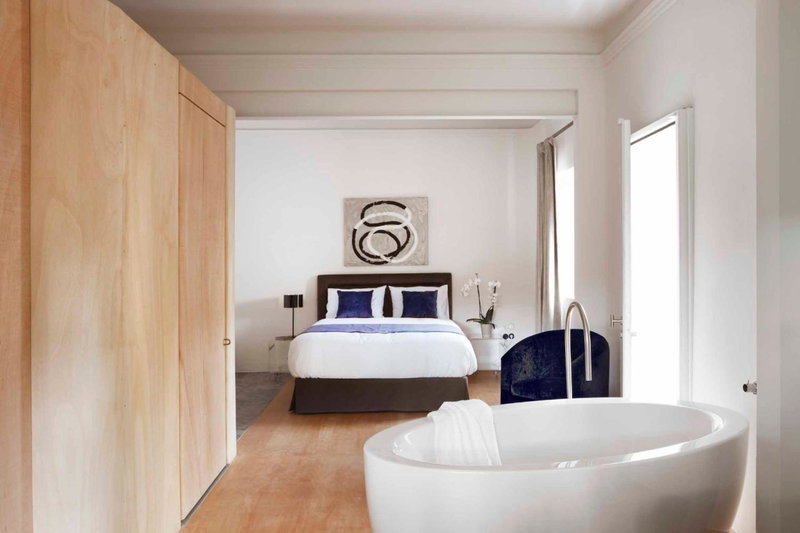 Box Art Hotel - La Torre, Collado Mediano, Spain