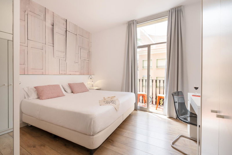 chic&basic Tallers Hostal, Barcelona, Spain
