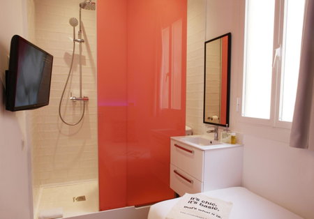 chic&basic Tallers Hostal, Barcelona, Spain
