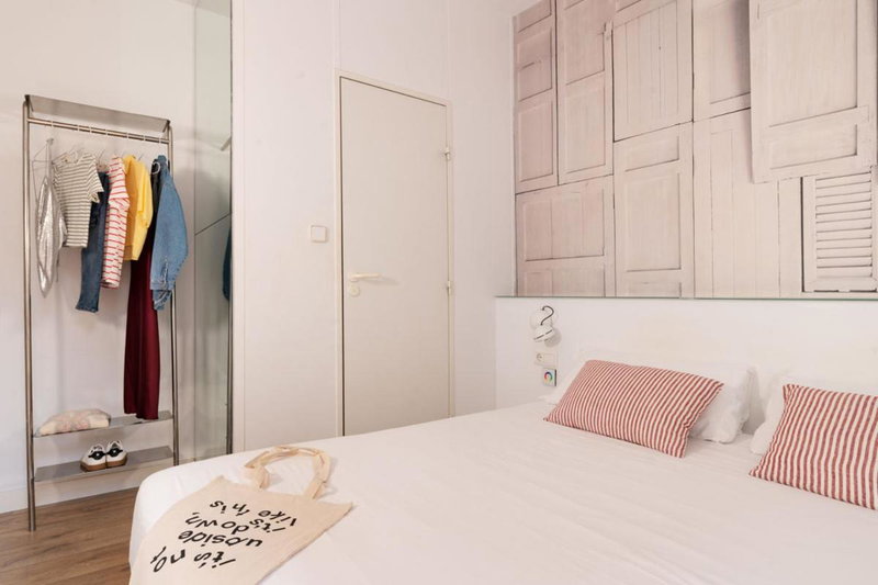 chic&basic Tallers Hostal, Barcelona, Spain