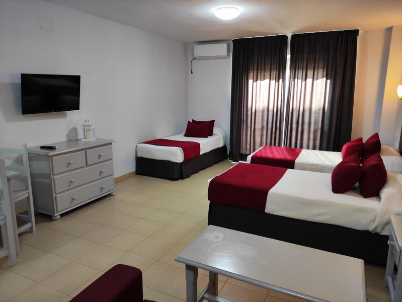 Apartamentos Puerta del Sur, Seville, Spain