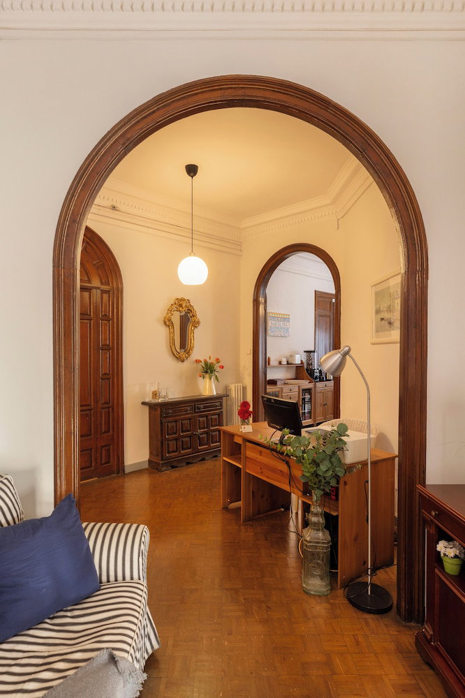 Hotel · Ally's Guest House Barcelona B&B, Barcelona