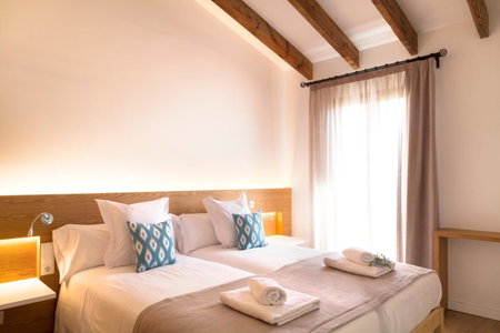 Angels Boutique - Turismo de interior, Selva, Spain