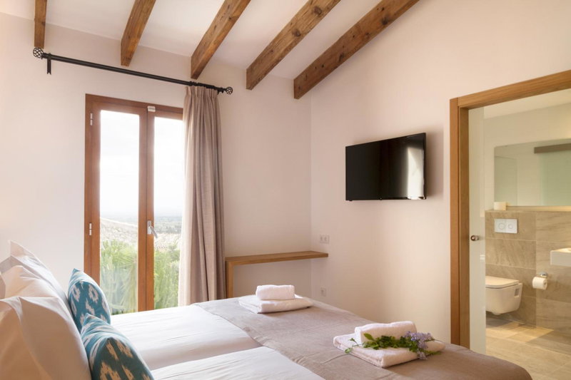 Angels Boutique - Turismo de interior, Selva, Spain