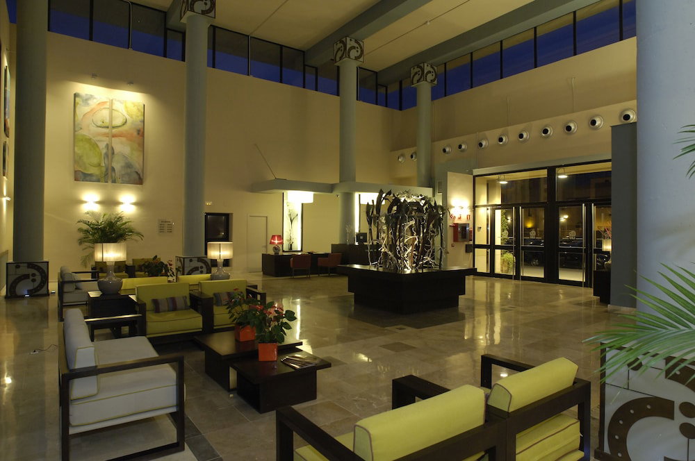 Hotel · Apartamentos Leo Punta Umbría, Punta Umbría