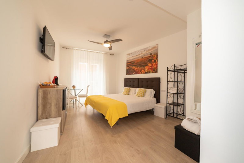 Hostal Puente de Hierro, Logroño, Spain