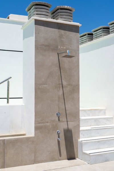 Limehome Sevilla Calle Torcuato Luca de Tena - Digital Access, Seville, Spain
