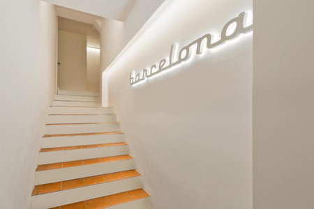 Ola Living Born, Barcelona, Spain