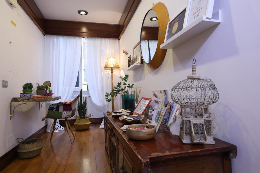 Tata B&B, Rome, Italy