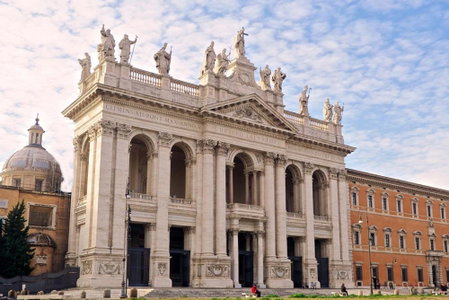 Tata B&B, Rome, Italy