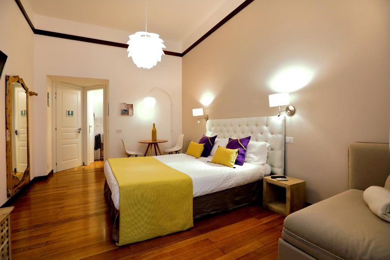Tata B&B, Rome, Italy