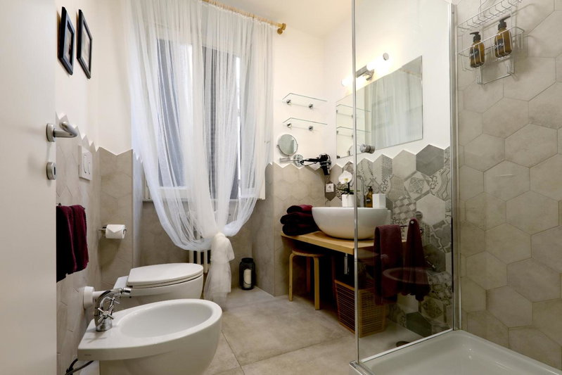 Tata B&B, Rome, Italy