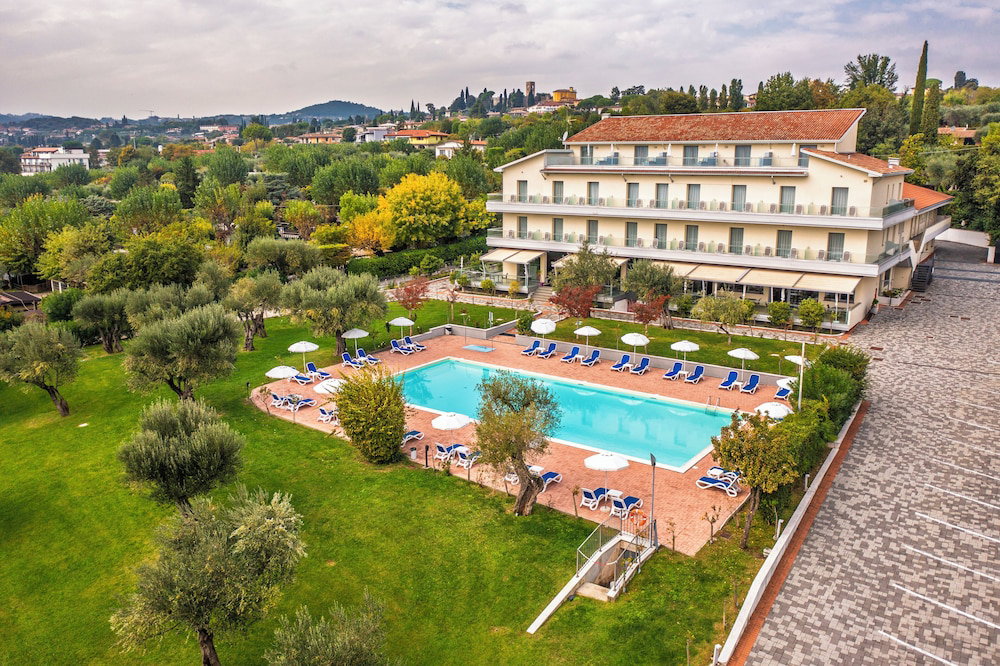 Hotel Villa Paradiso Suite, Italy