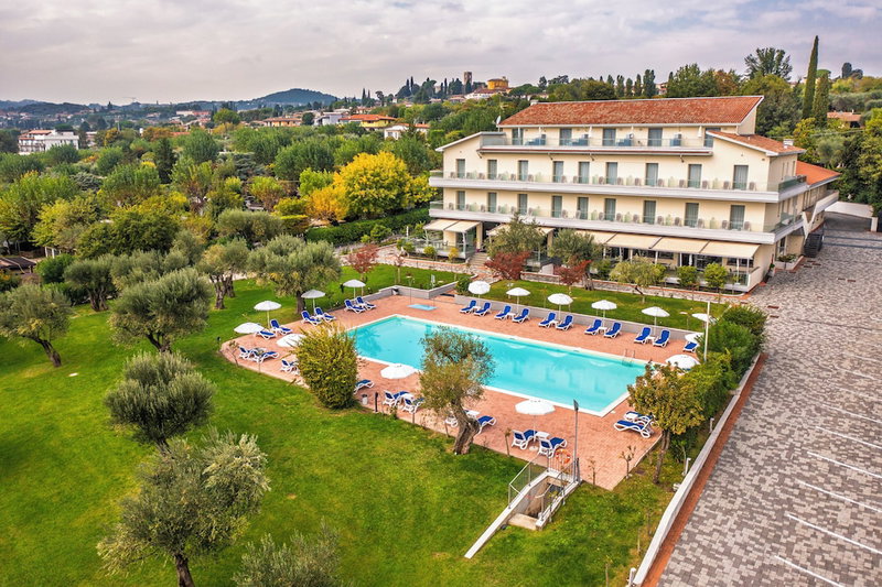 Hotel Villa Paradiso Suite, Moniga del Garda, Italy