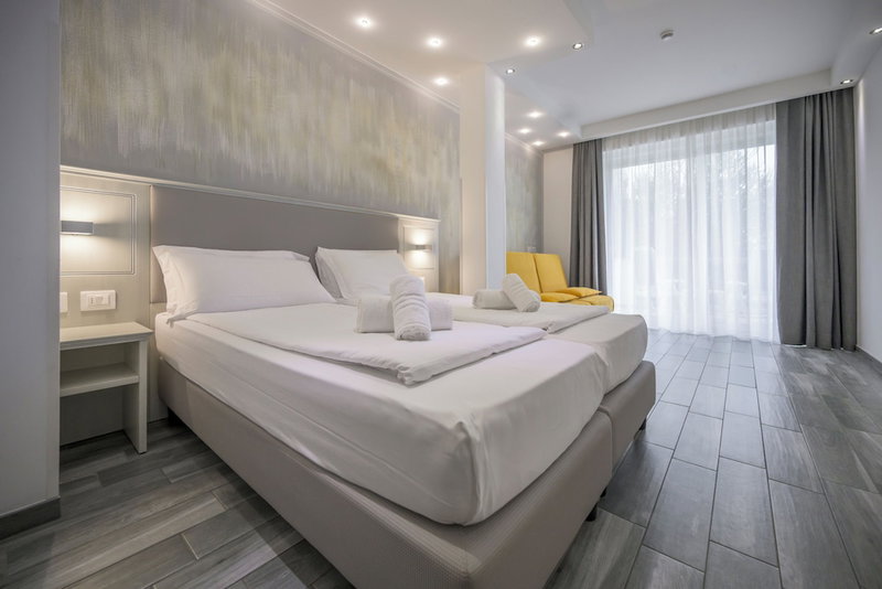 Hotel Villa Paradiso Suite, Moniga del Garda, Italy