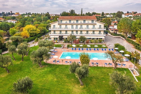 Hotel Villa Paradiso Suite, Moniga del Garda, Italy