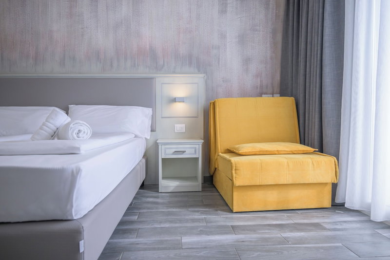Hotel Villa Paradiso Suite, Moniga del Garda, Italy