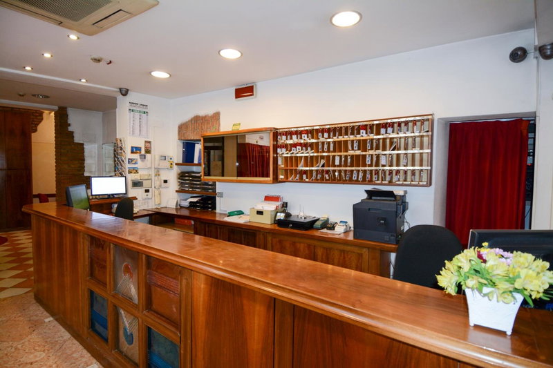 Hotel Mantegna Stazione, MantegnaHotels, Mantova, Italy