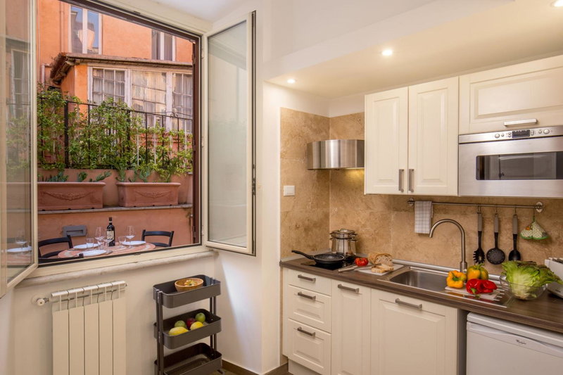 Aenea Inn, Rome, Italy