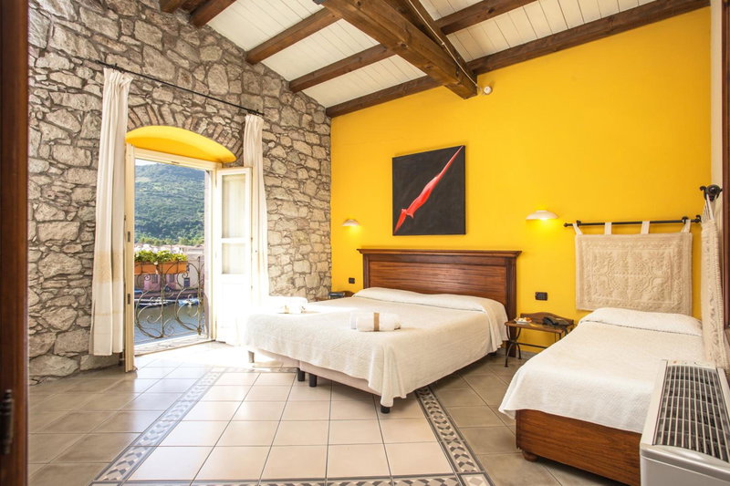 Corte Fiorita Albergo Diffuso, Bosa, Italy