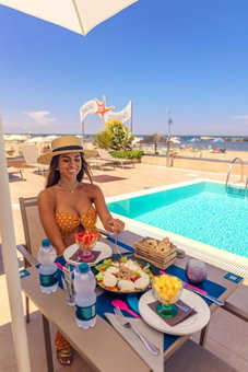 You & Me Beach Hotel - Adults Friendly, Rimini, Italy