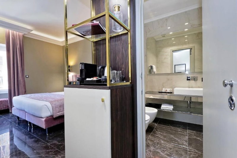BQ HOUSE COLOSSEO Luxury rooms, Rome, Italy