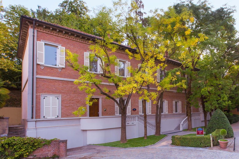 Villaggio Narrante - Foresteria delle Vigne, Serralunga d'Alba, Italy