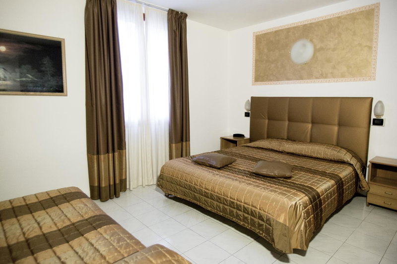 Hotel Europa, Modena, Italy