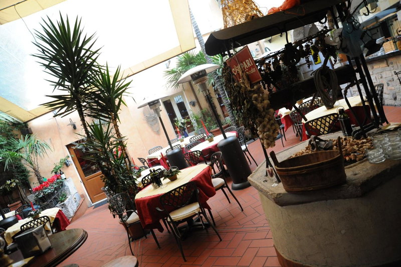 Alessi Appartamenti, Desenzano del Garda, Italy